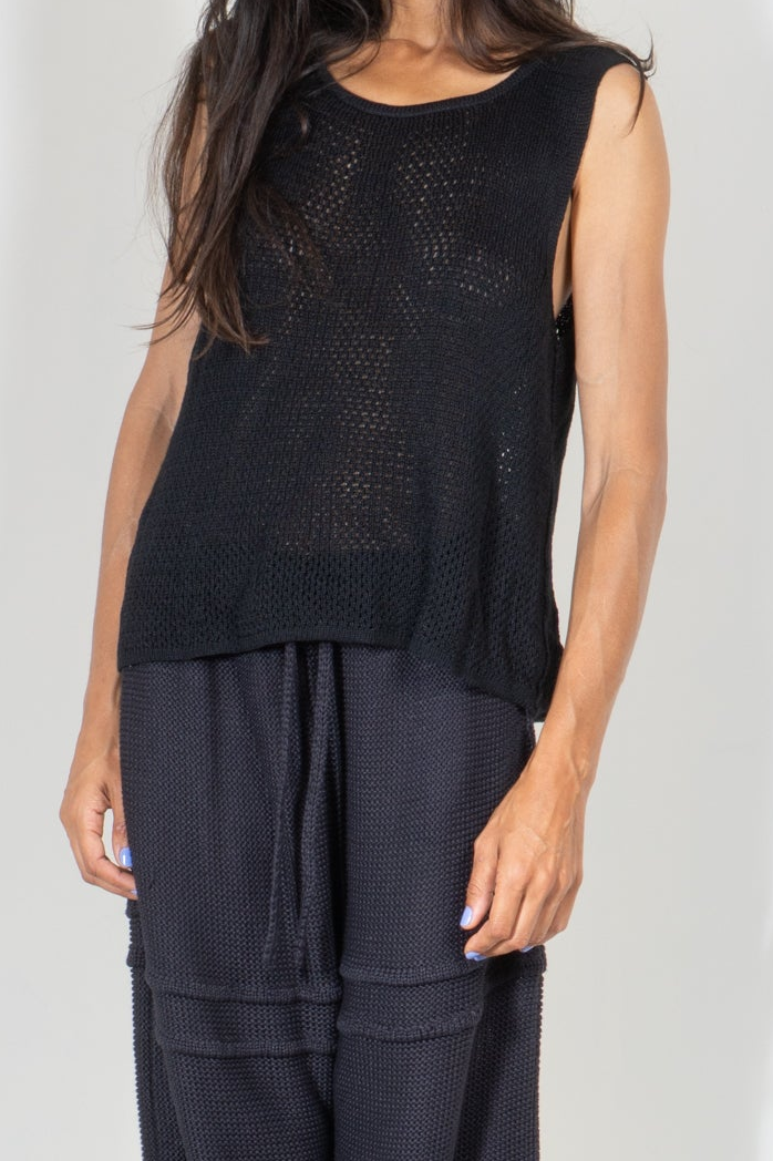 Boxy Tank in Heavy Guage Yarn