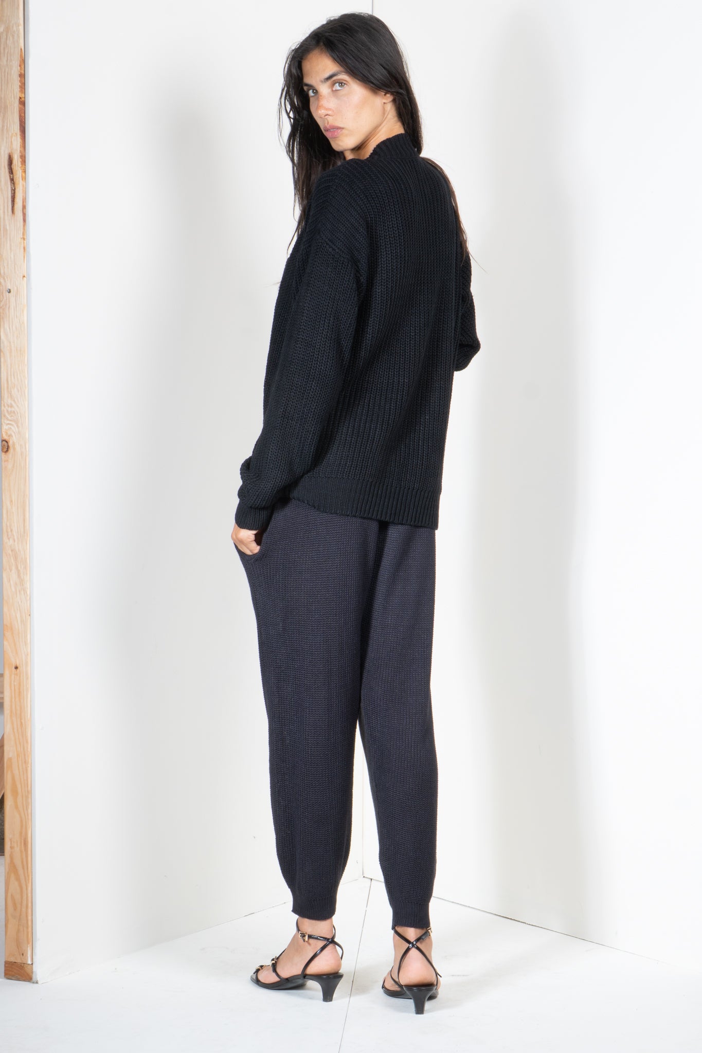 Classic Cardigan in Heavy Guage Yarn