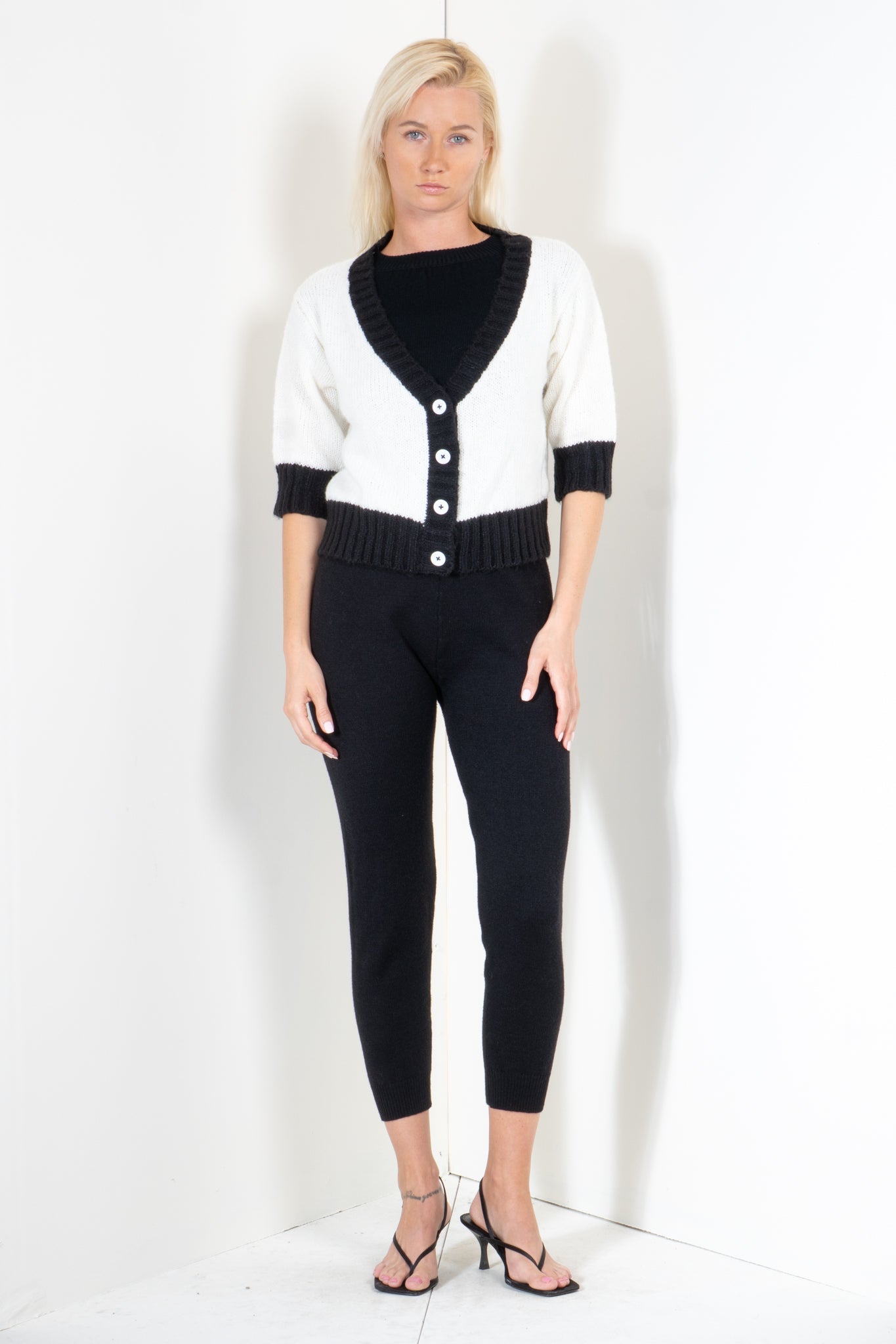 Cropped Contrast Cardigan