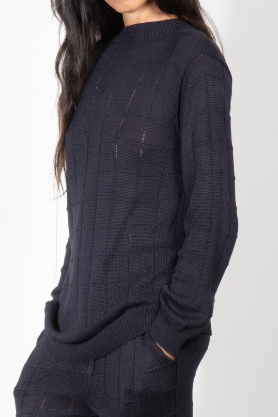 Long Sleeve Shirt in Square