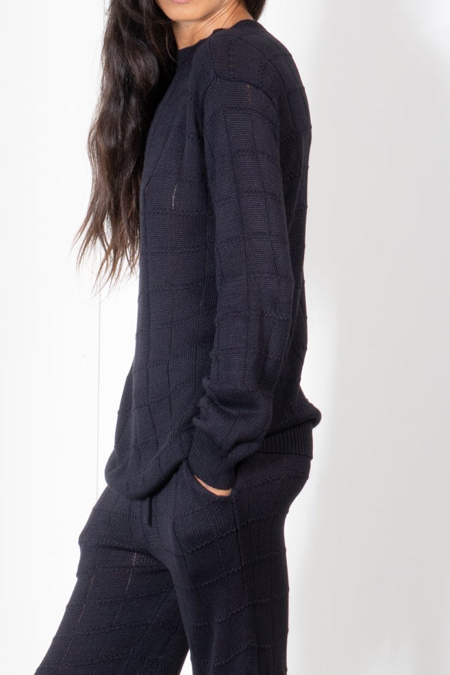 Long Sleeve Shirt in Square