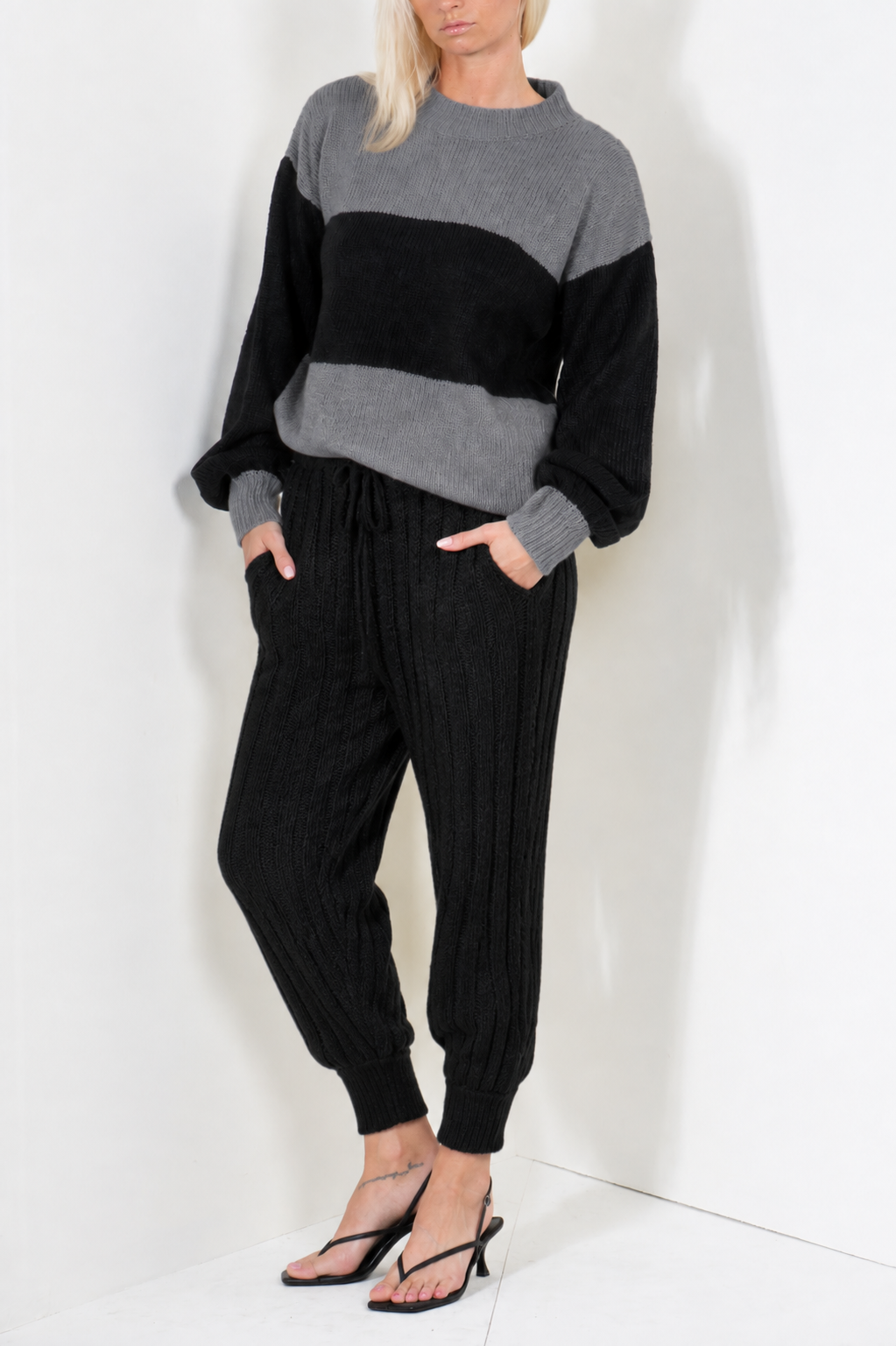 Sweater with Mono Stripe in Grey