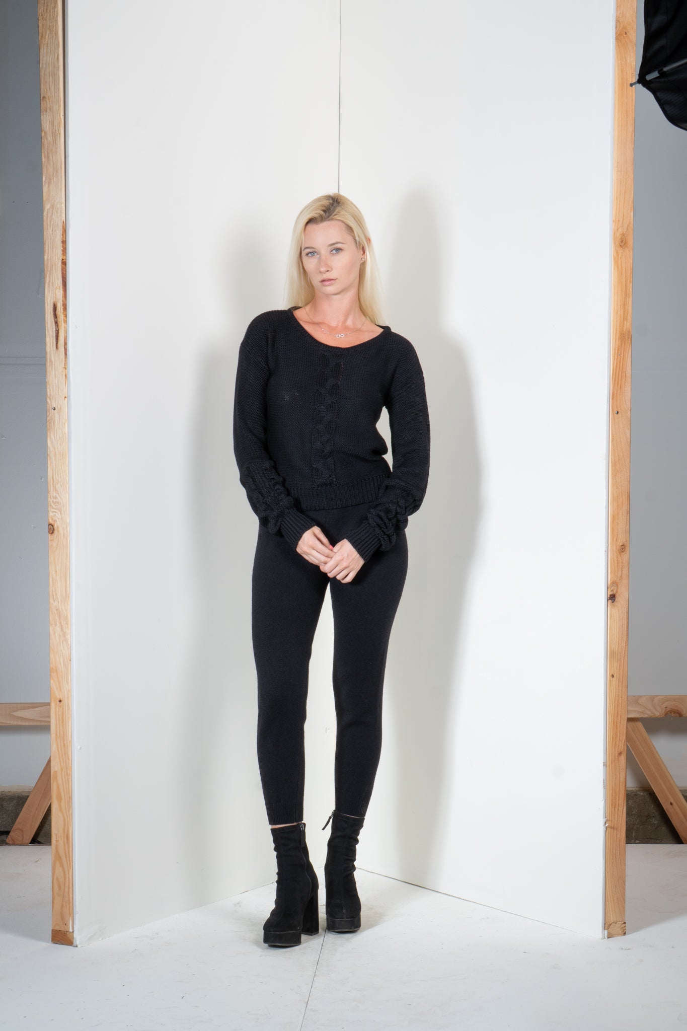 Single Cable Sweater