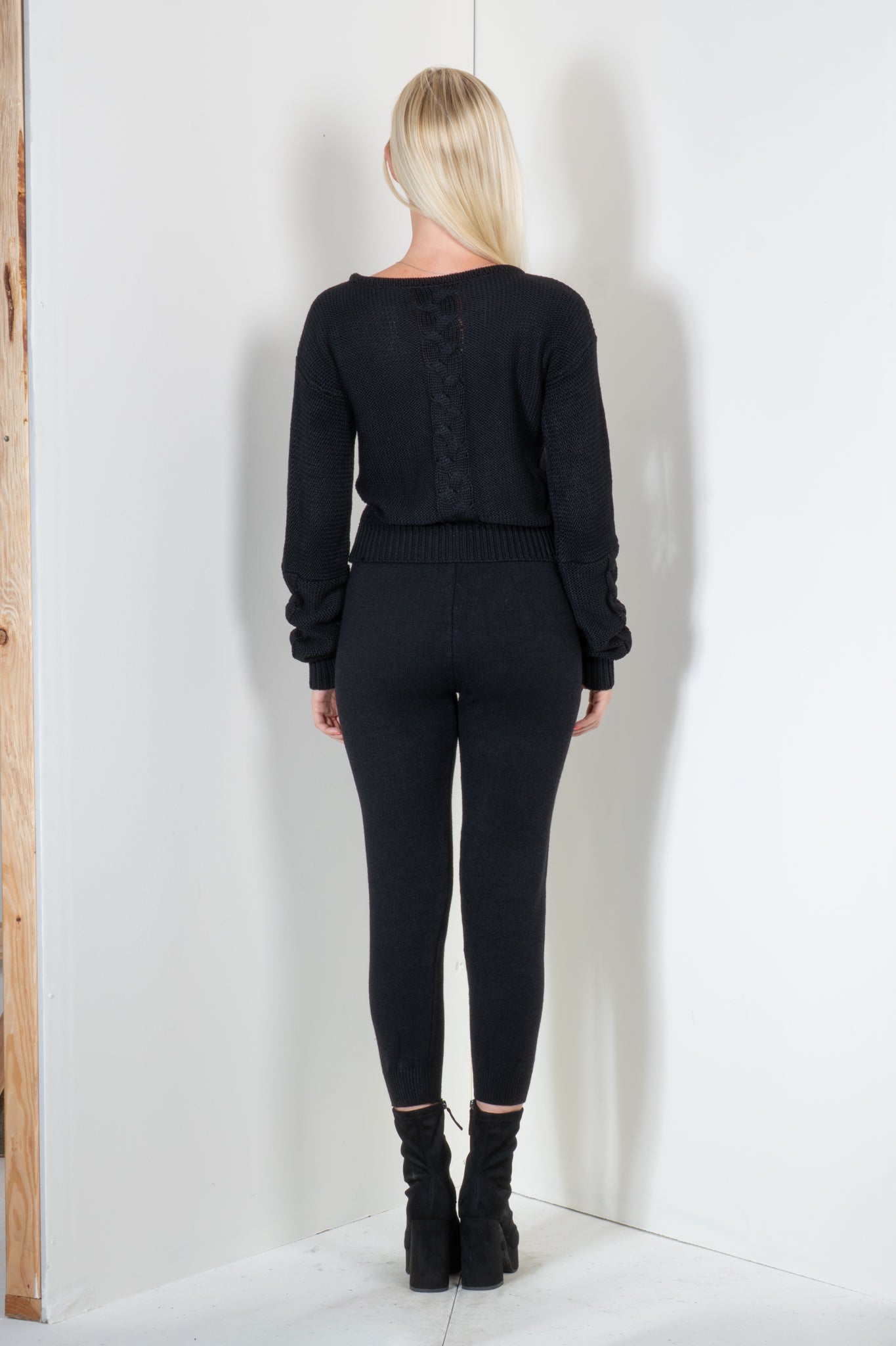 Single Cable Sweater