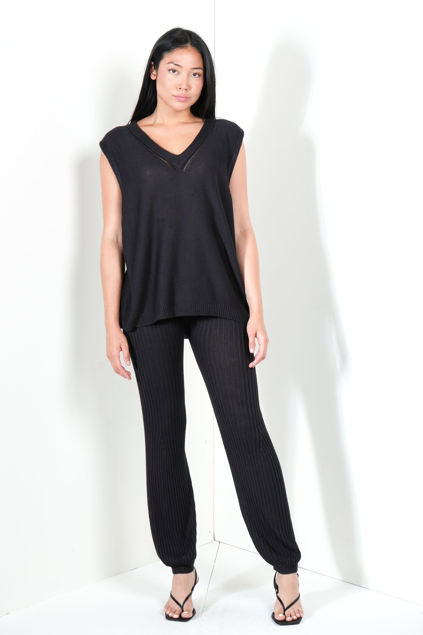 Oversized V Neck Vest