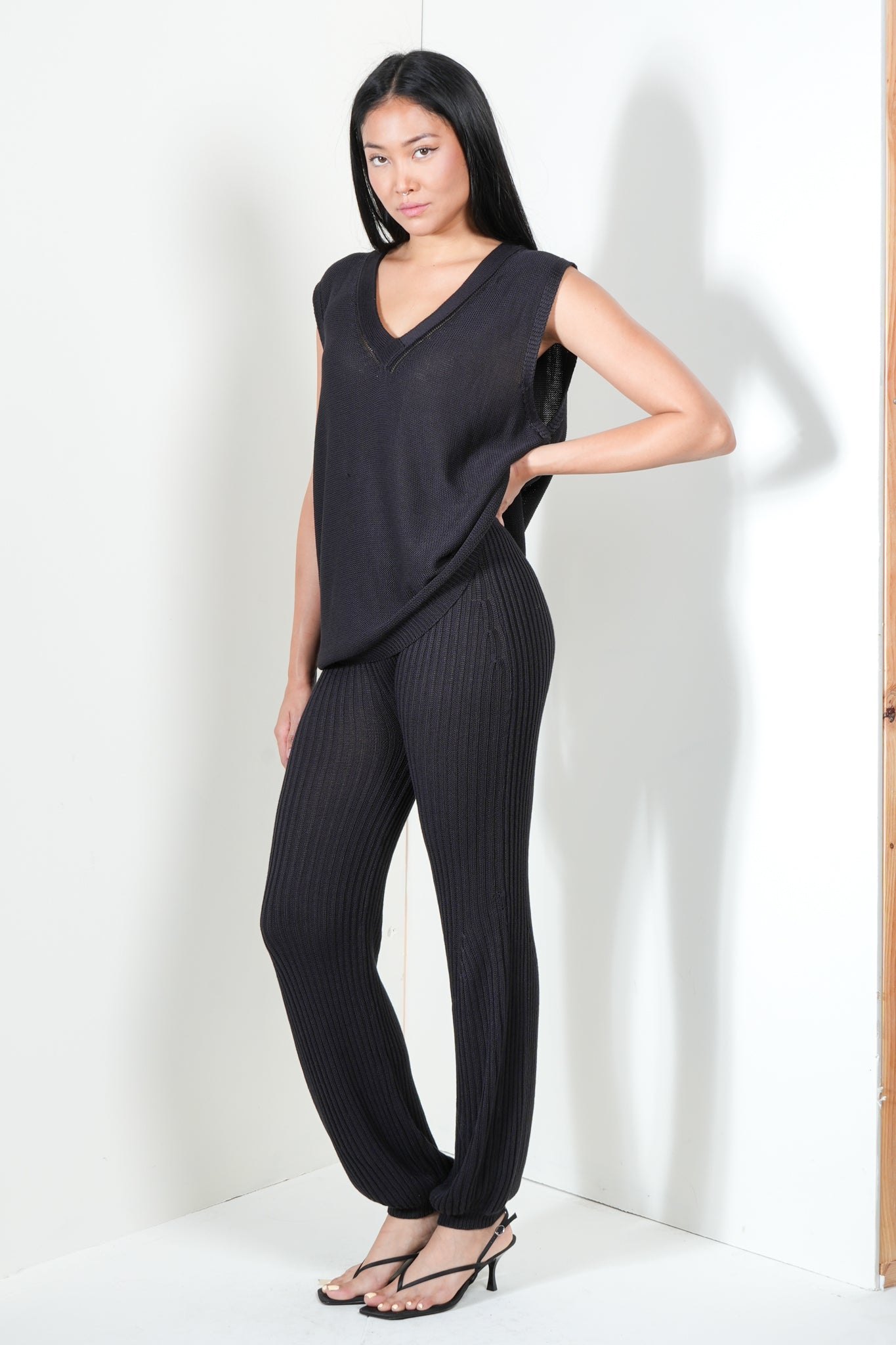 Oversized V Neck Vest