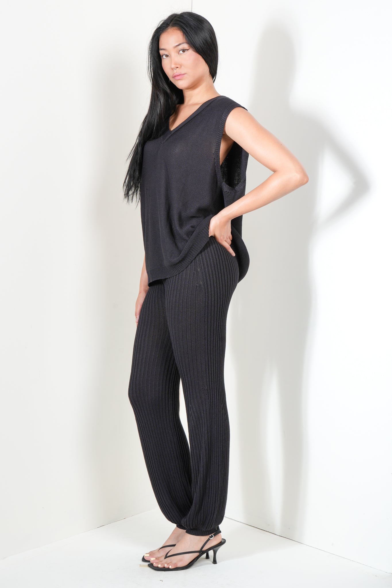 Oversized V Neck Vest