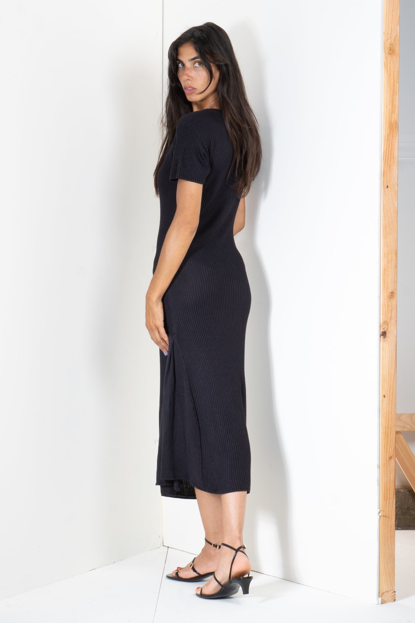 Ribbed Scoop Neck Midi Dress