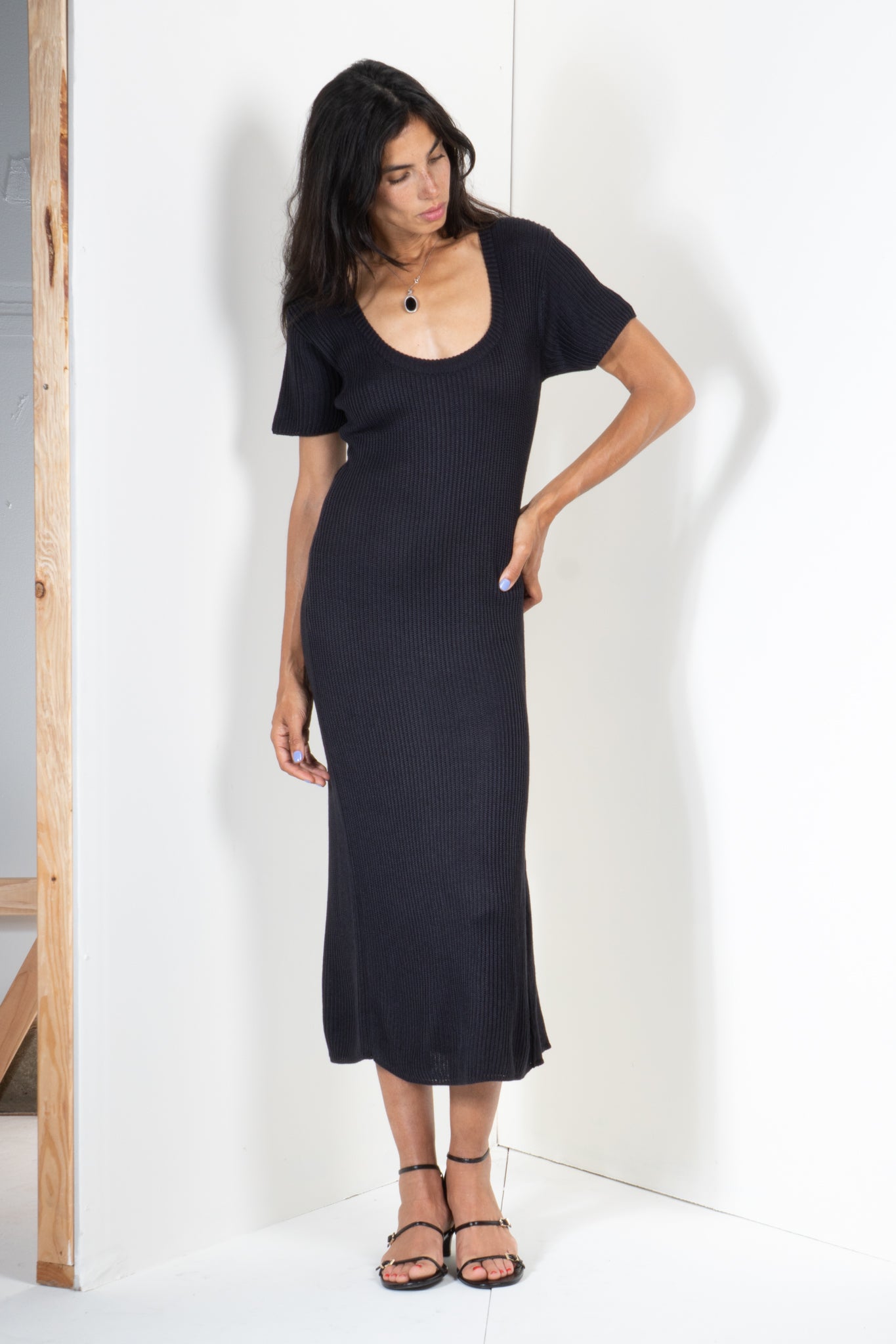 Ribbed Scoop Neck Midi Dress