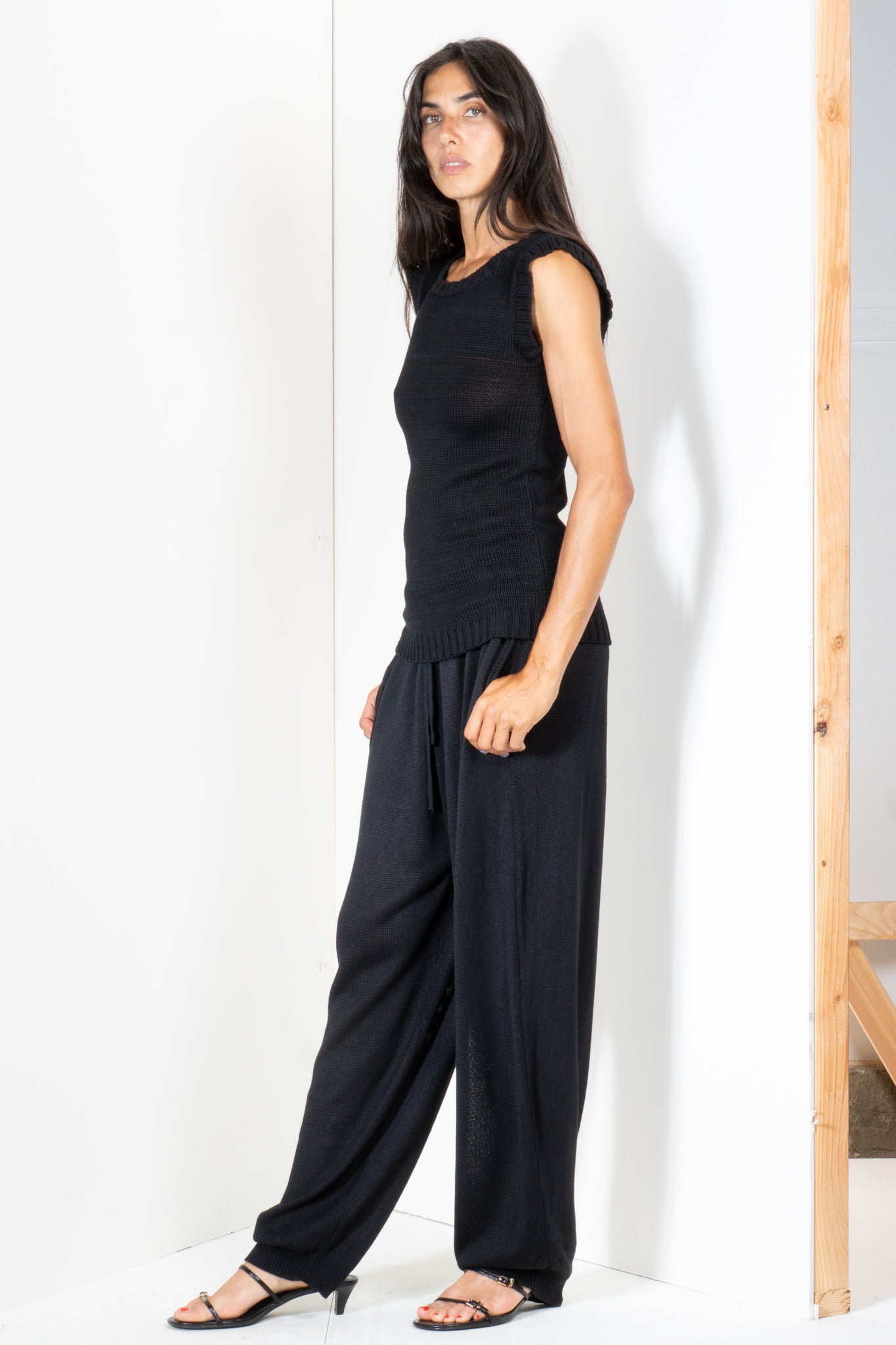 Sleeveless Top in Heavy Guage Yarn