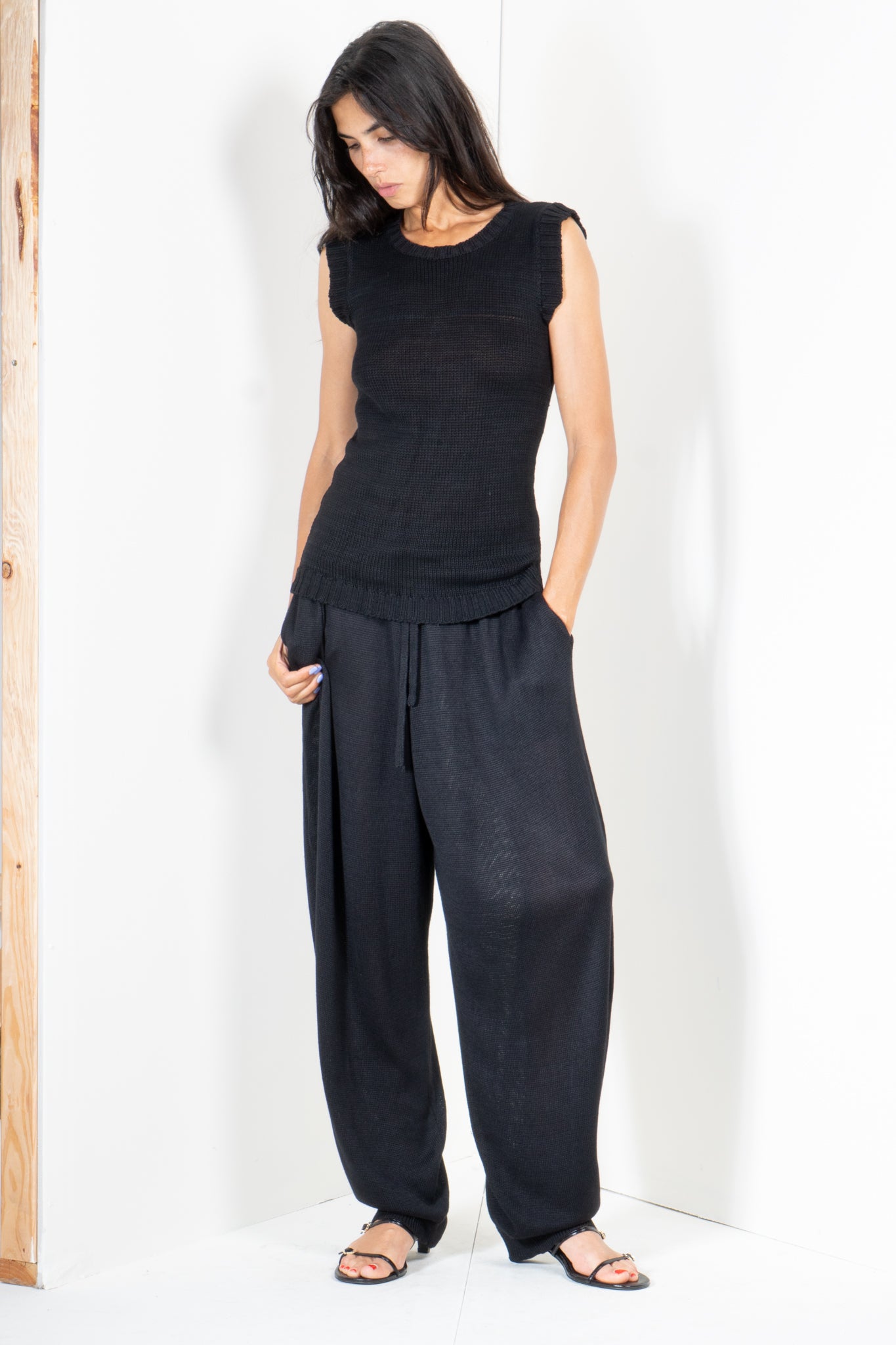Sleeveless Top in Heavy Guage Yarn