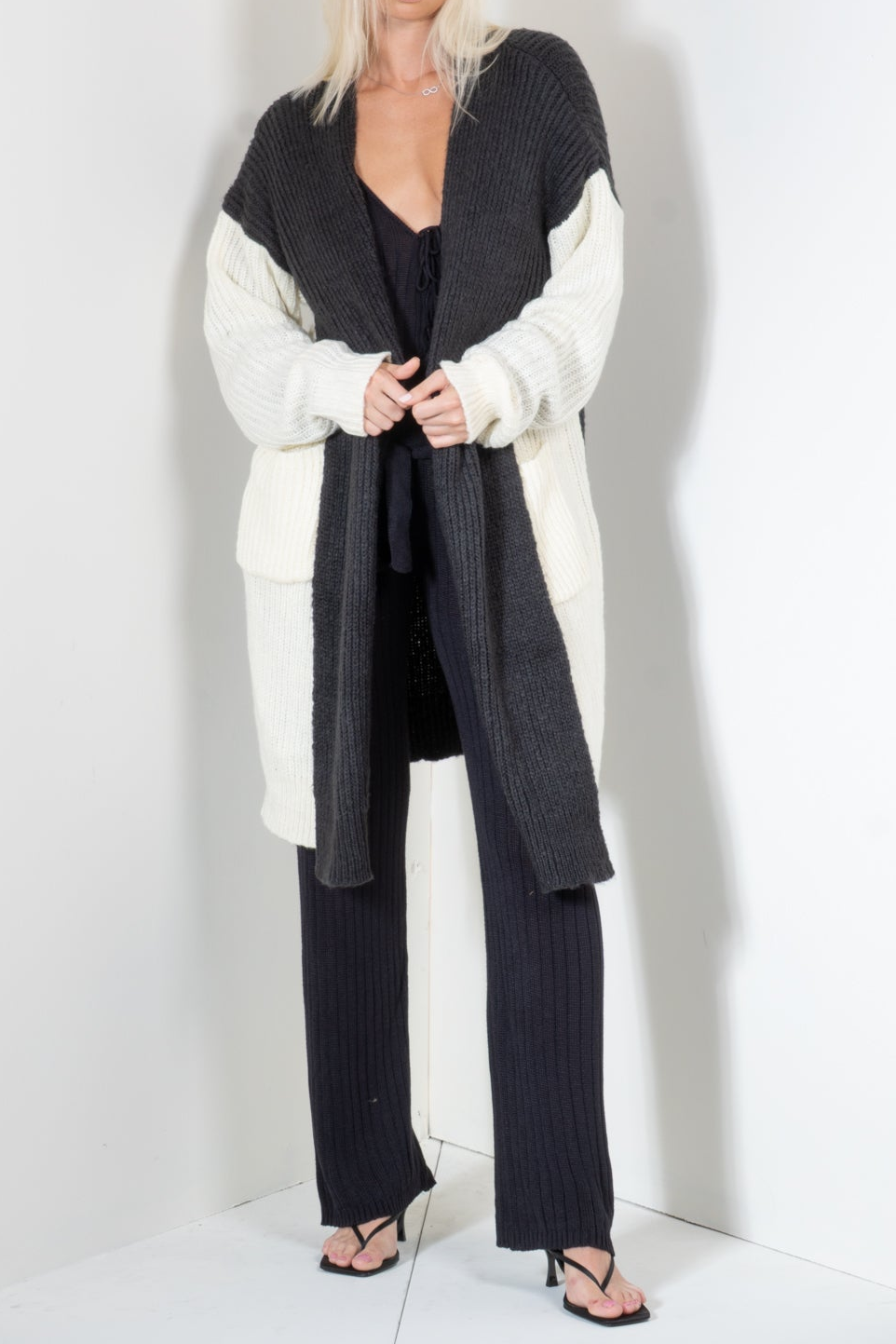 Duster Cardigan in Contrast