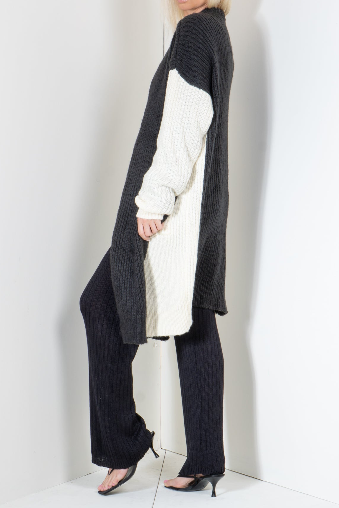 Duster Cardigan in Contrast