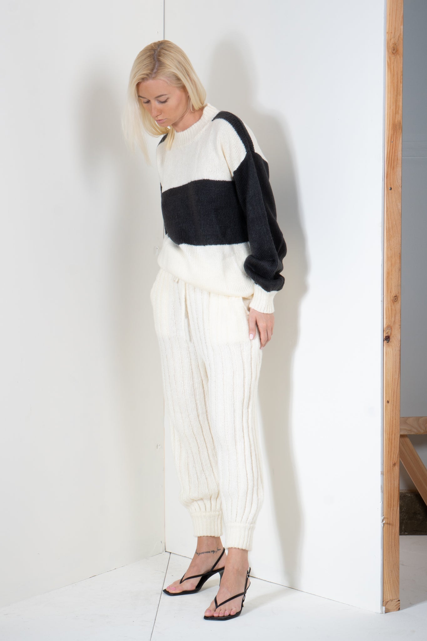 Ribbed Sweater Jogger Pants in Cream